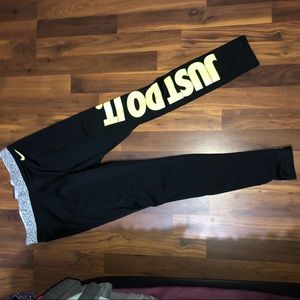 Nike leggings